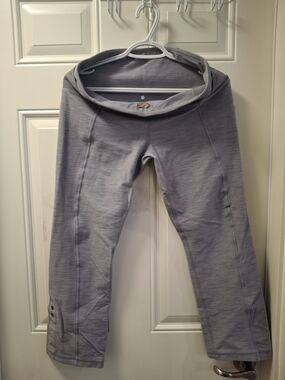 lululemon athletica Heather Gray Cropped Leggings